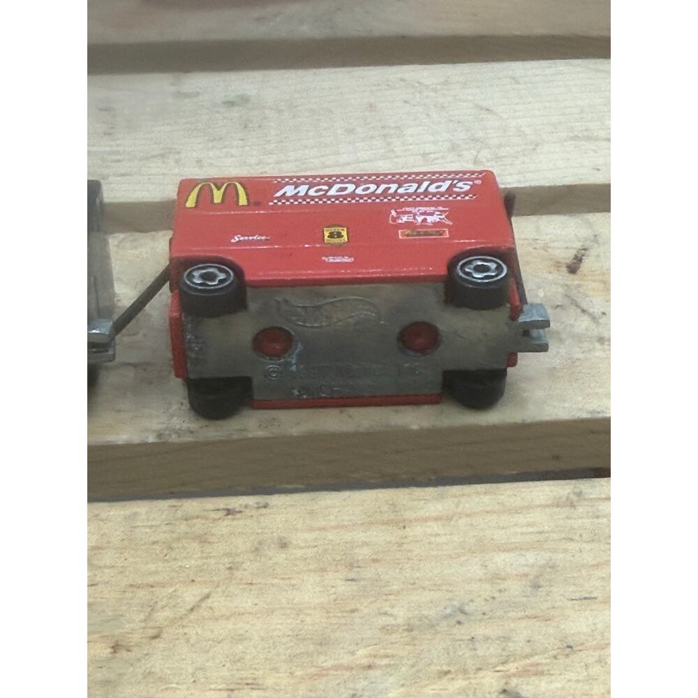 Vintage 1997 Hot Wheels Mattel NASCAR Pit Crew Tool Boxes Carts - Lot of 3 - Picture 8 of 10
